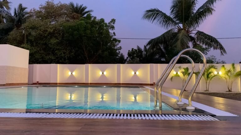 Hotel-Amarabati-A-Tranquil-Haven-by-the-Seaside-in-Bakkhali-1.jpg