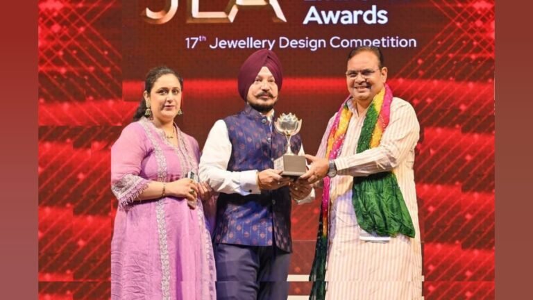 Bhalla’s Unmatched Craftsmanship Shines at JAS-25, Bags Jewellery Eminence Award